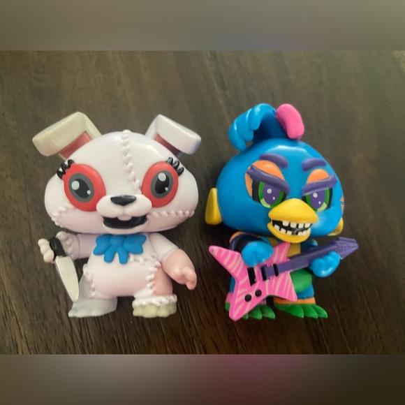 Funko Mystery Minis FNAF Security Breach Glamrock Chica and Vanny Mystery Mini - Picture 1 of 13